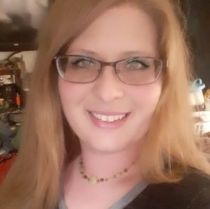 Meet your Posher, Lacey